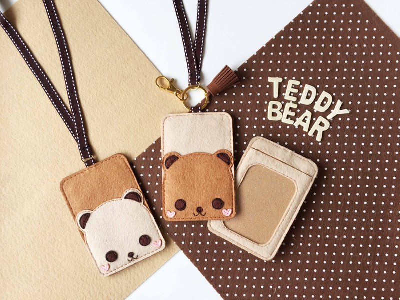 Teddy bear card holder with neck strap - 名片夹/名片盒 - 其他材质 咖啡色