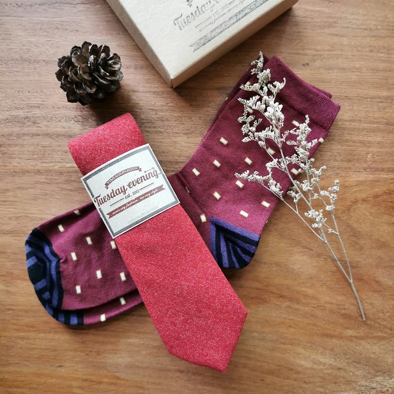 TIE TO TOE Box Set - Fire Candy red necktie, maroon red dot sock (Box) - 领带/领带夹 - 其他材质 红色