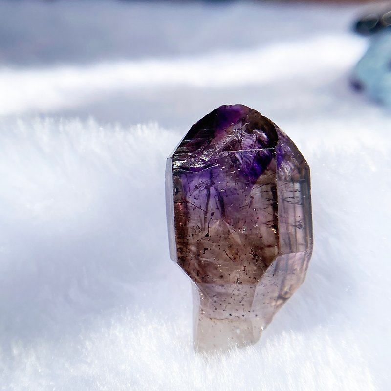 - 超七 - 紫烟三轮骨干水晶 - 原矿 - 权杖 天然水晶 原石 - 摆饰 - 水晶 紫色