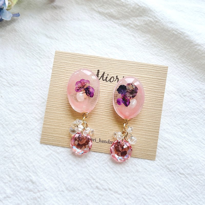 爱丽丝花园耳环 莓果粉 UV饰品 - 耳环/耳夹 - 树脂 粉红色