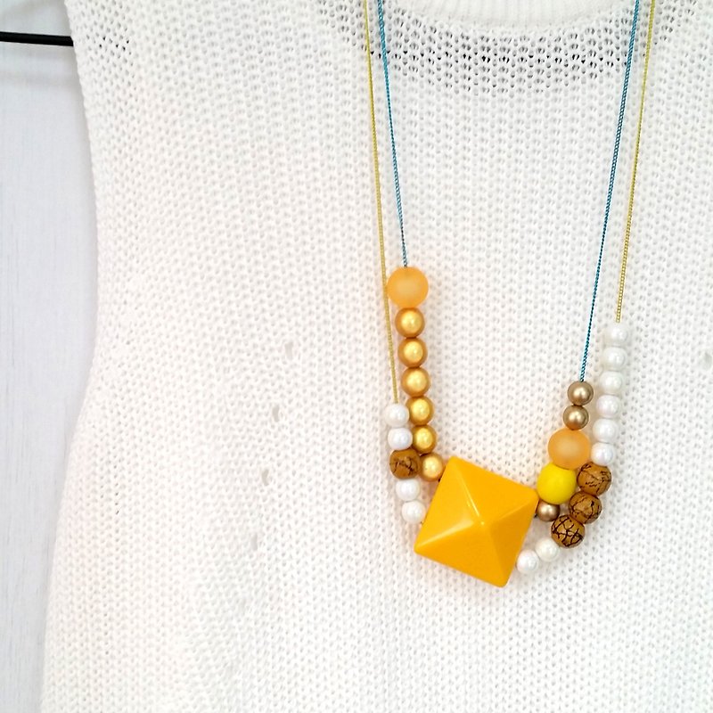 Gold Yellow / 创意个性风 / 串珠长项链 / 只此一条 - 长链 - 塑料 橘色
