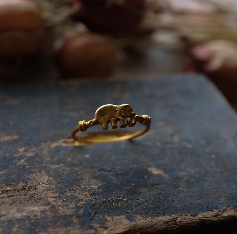 巴黎古董镀金大象戒指 - 戒指 - 其他金属 金色