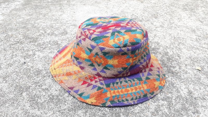 AMIN'S SHINY WORLD手工收纳民族羊毛尼双面渔夫帽(客制) - 帽子 - 羊毛 多色