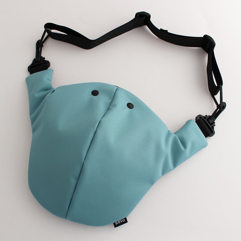 The creature bag　Large　Otona-sagari　Water blue Light gray - 侧背包/斜挎包 - 聚酯纤维 蓝色