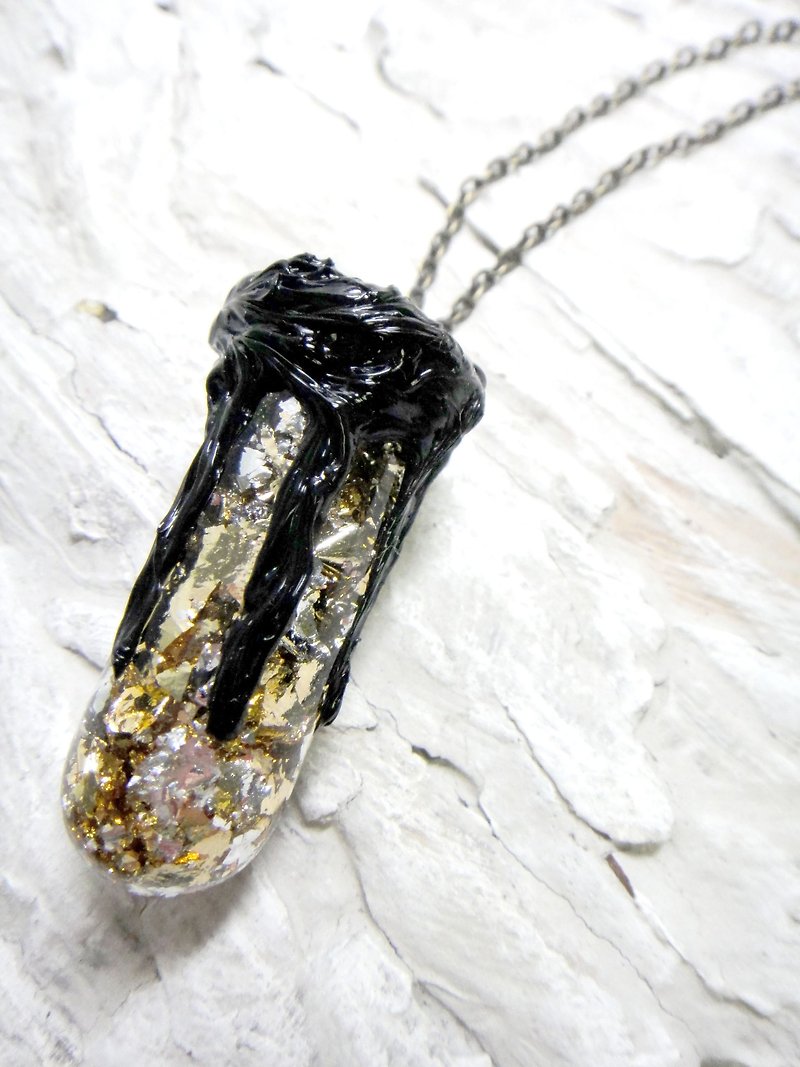 O.B.K 系列 金箔鸟巢玻璃筒颈链  银箔  水晶柱 软胶 黑色 黑暗系 - 项链 - 玻璃 金色