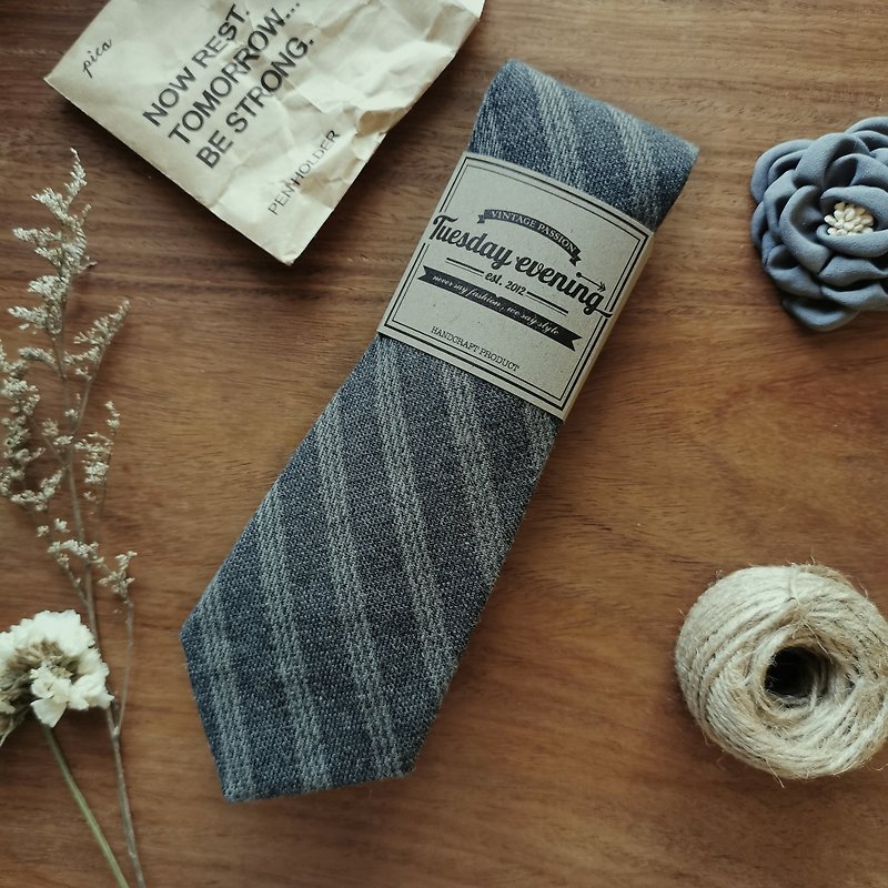 Dark Grey Wool Stripe Necktie - 领带/领带夹 - 羊毛 灰色