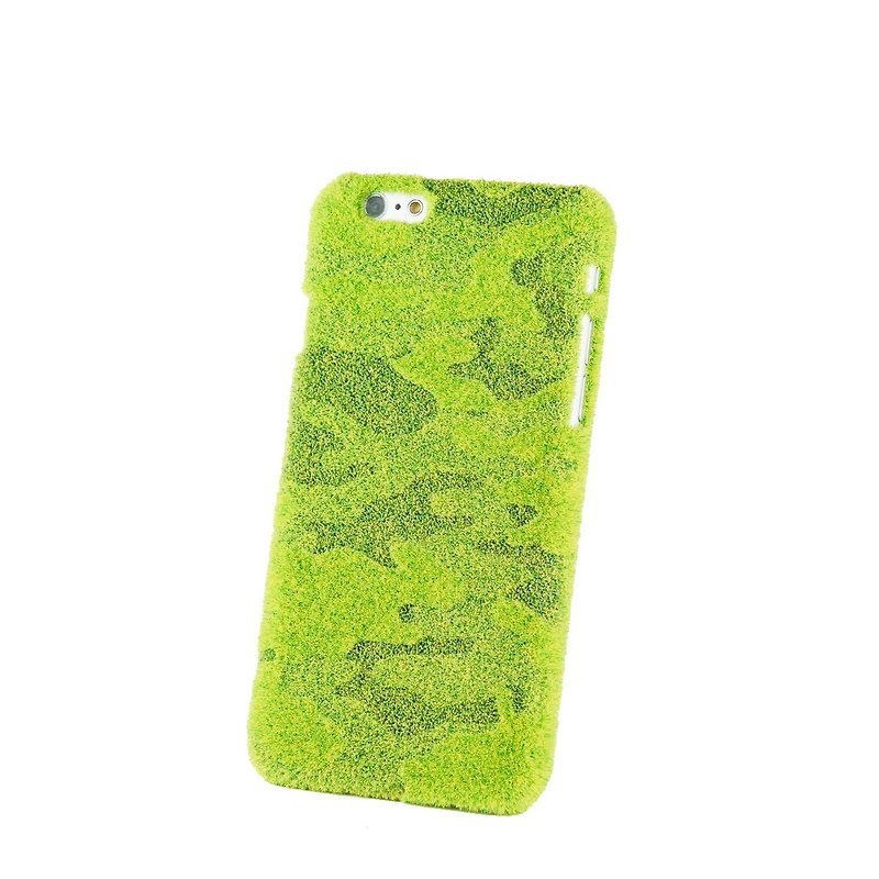 ShibaCAL by Shibaful Light Camo for iPhone 6/6s（黄みが多めの優しい緑の迷彩柄） - 手机壳/手机套 - 其他材质 绿色