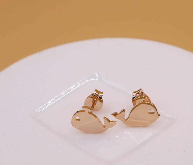 Handmade Little Whale Earring - Pink gold plated Little Me by CASO jewelry - 耳环/耳夹 - 其他金属 粉红色