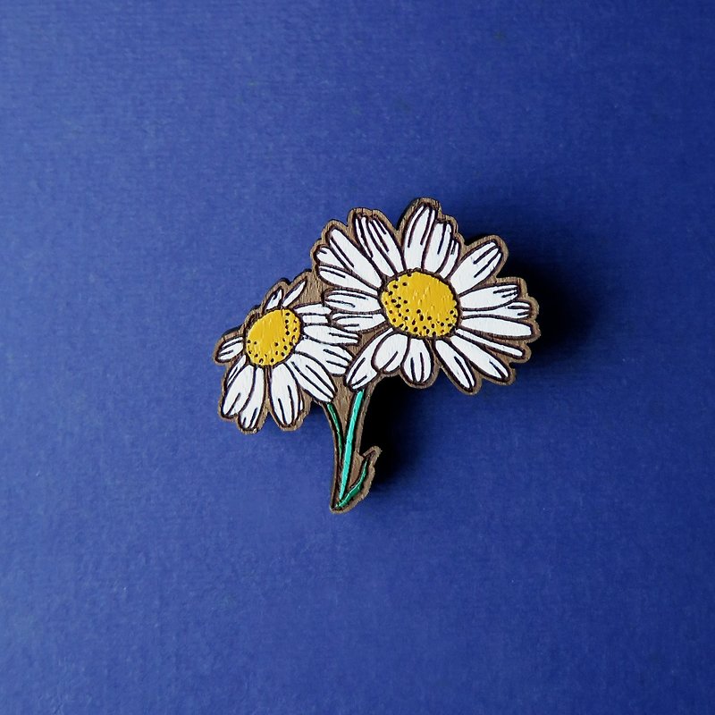 Wooden brooch daisy - 胸针 - 木头 白色
