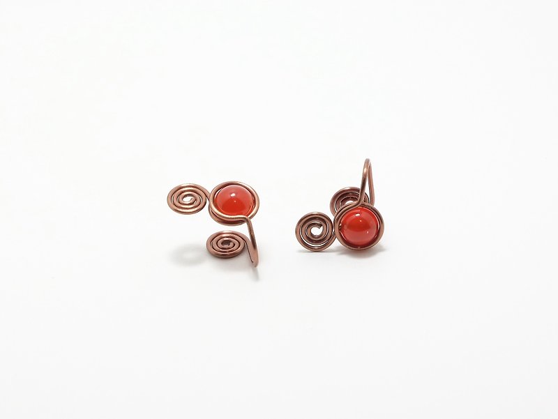 ．手作耳环．铜色螺旋红玉髓耳环 耳夹式/耳针式 红色 - 耳环/耳夹 - 其他金属 红色