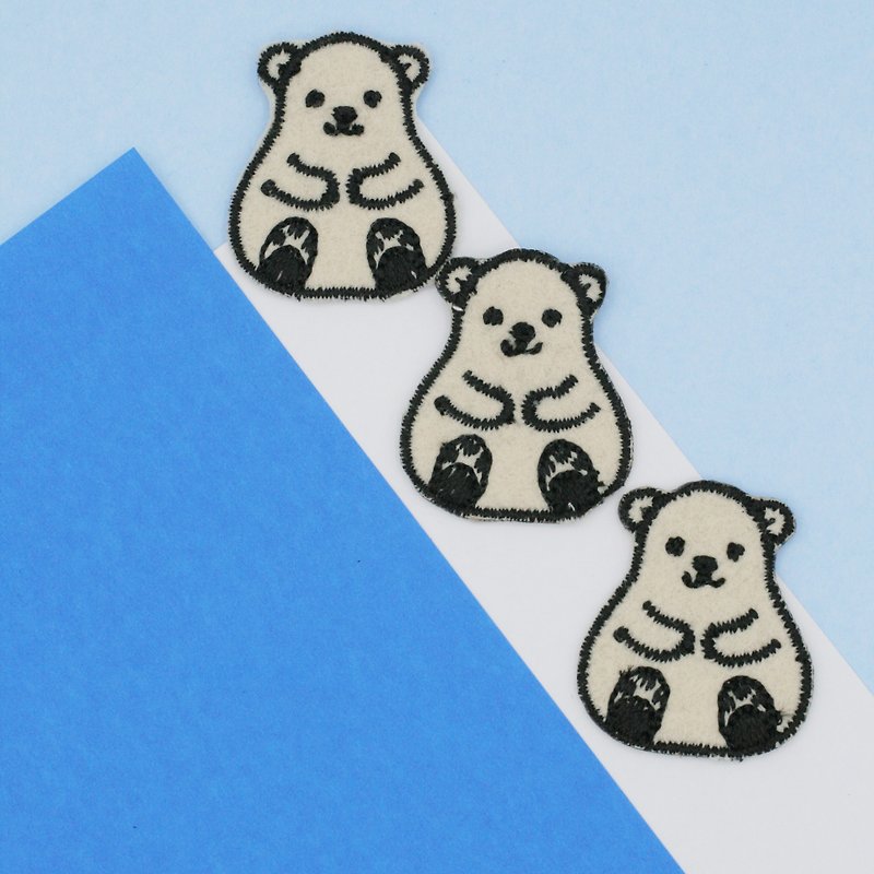 Mini Polar Bear Iron Patch - 编织/刺绣/羊毛毡/裁缝 - 绣线 白色