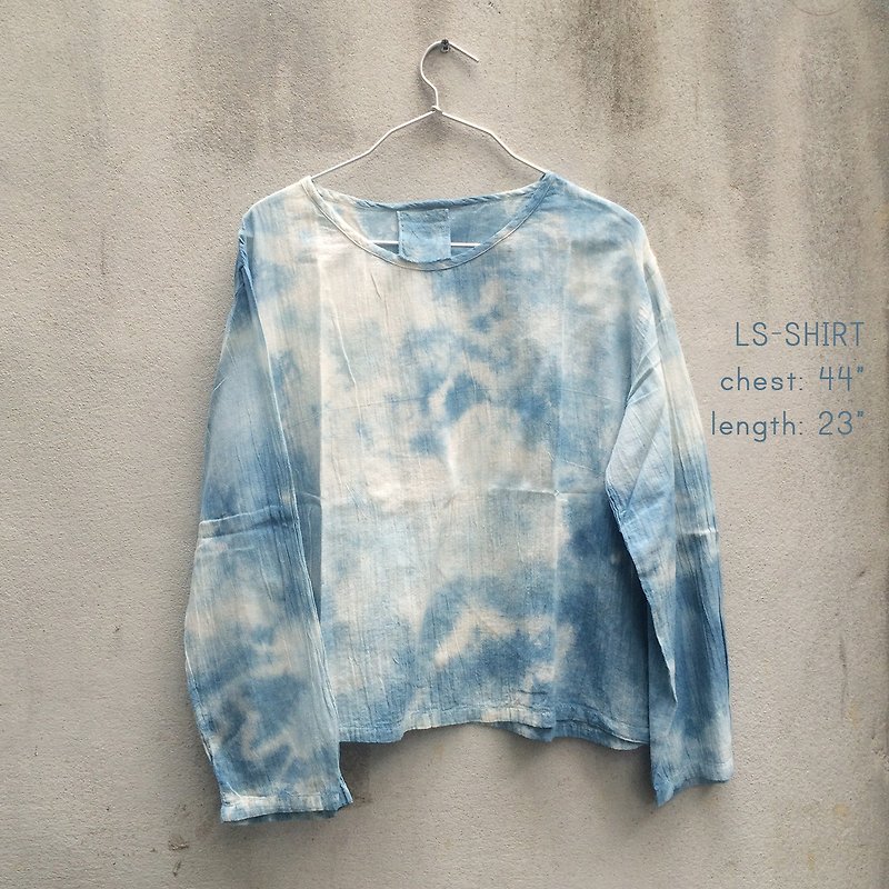 linnil: SKY-Natural dye ingido long-sleeve shirt - made of comfortable 100% cotton. - 女装上衣 - 棉．麻 蓝色