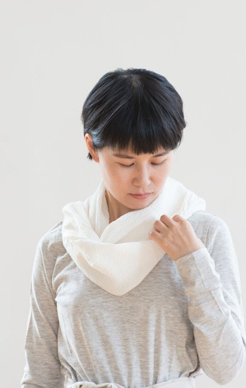 Organic Cotton シルク混ちりめん生地　夏のマフラー - 丝巾 - 棉．麻 白色