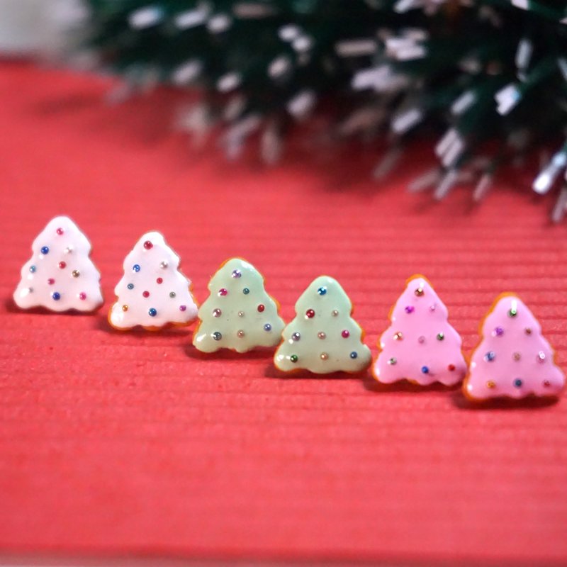 【圣诞限定】树脂黏土制圣诞树耳环/无耳洞耳夹(免费圣诞包装) - 耳环/耳夹 - 粘土 卡其色
