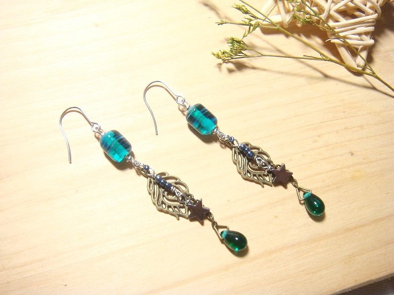 柚子林琉璃 - 想一起去看星星 - 湖水绿 -长耳环 可改夹式 - 耳环/耳夹 - 琉璃 绿色