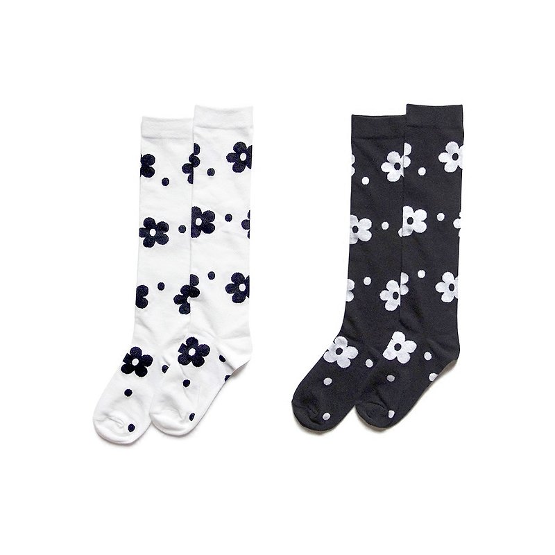 黑白花花高筒袜  ,两双一组 - imakokoni - 袜子 - 棉．麻 黑色