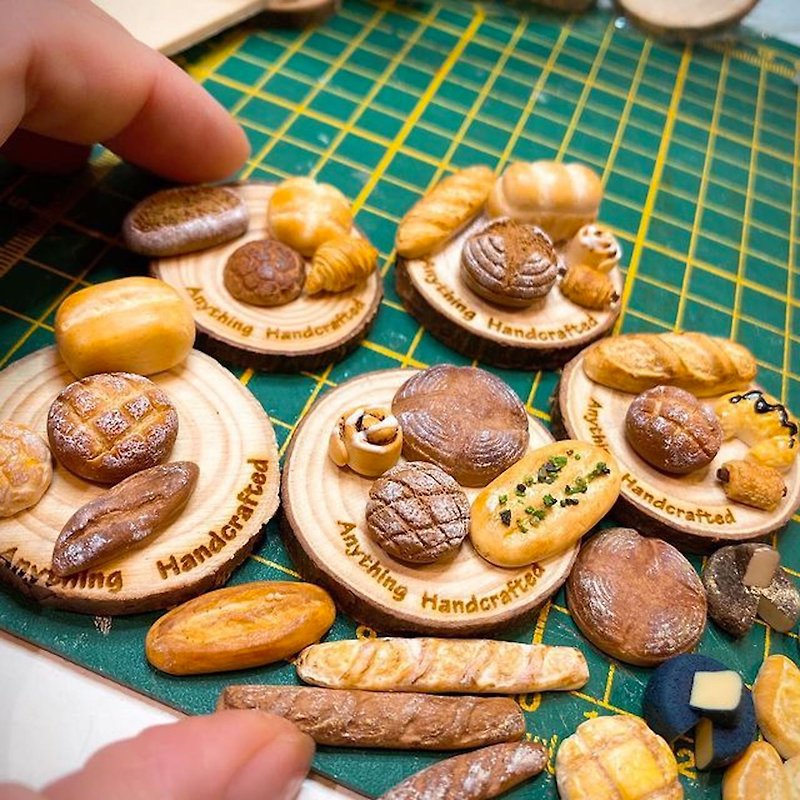 袖珍 Miniature 1:12 手工面包系列 四款面包/配一木头餐盘 - 玩偶/公仔 - 其他材质 