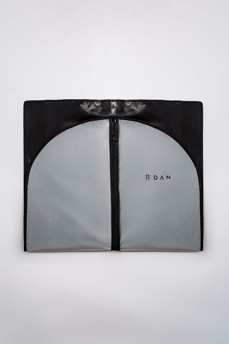 DAN吊掛式防塵衣袋 - 其他 - 塑料 黑色
