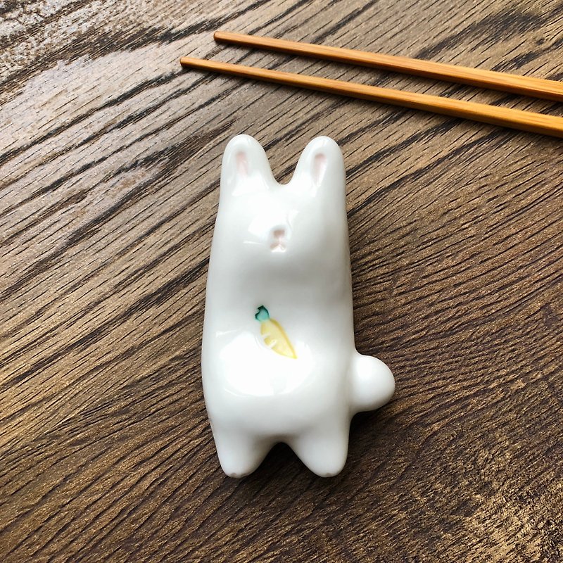 兔兔手作陶瓷筷架 - 筷子/筷架 - 瓷 多色