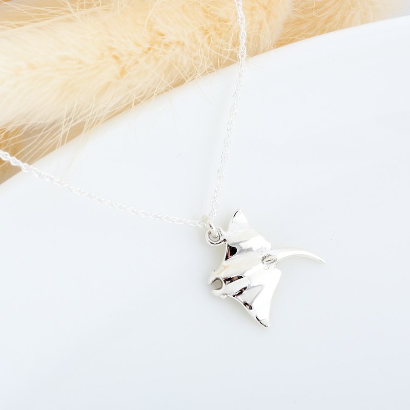 可爱 鬼蝠魟 魟鱼 Manta s925 纯银 项链 生日 周年 情人节 礼物 - 项链 - 纯银 银色