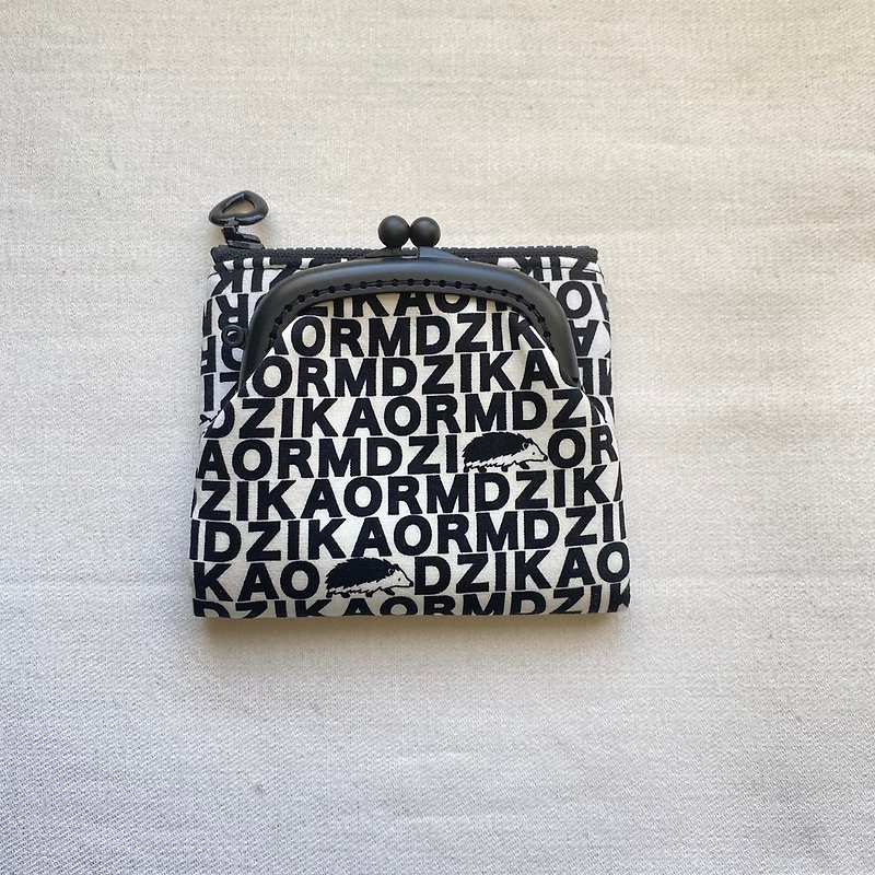 字母刺猬口金拉链2用包升级版-拉链袋+隔层 - 皮夹/钱包 - 棉．麻 