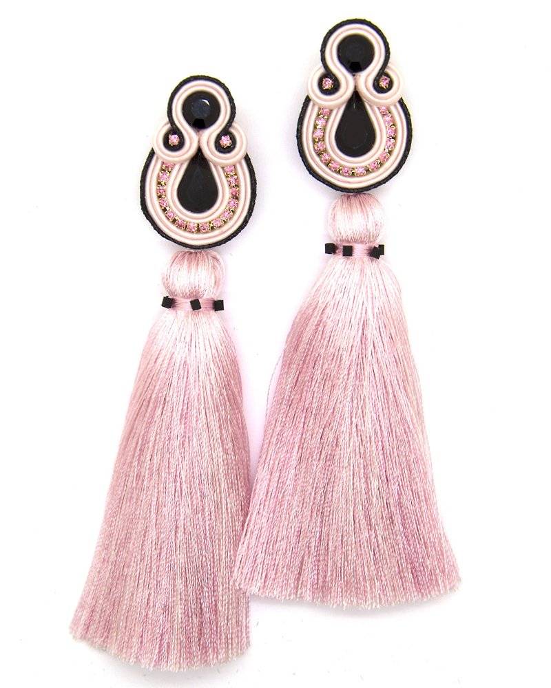 Earrings Tassel earrings in combination of light pink and black colors. Christma - 耳环/耳夹 - 其他材质 粉红色