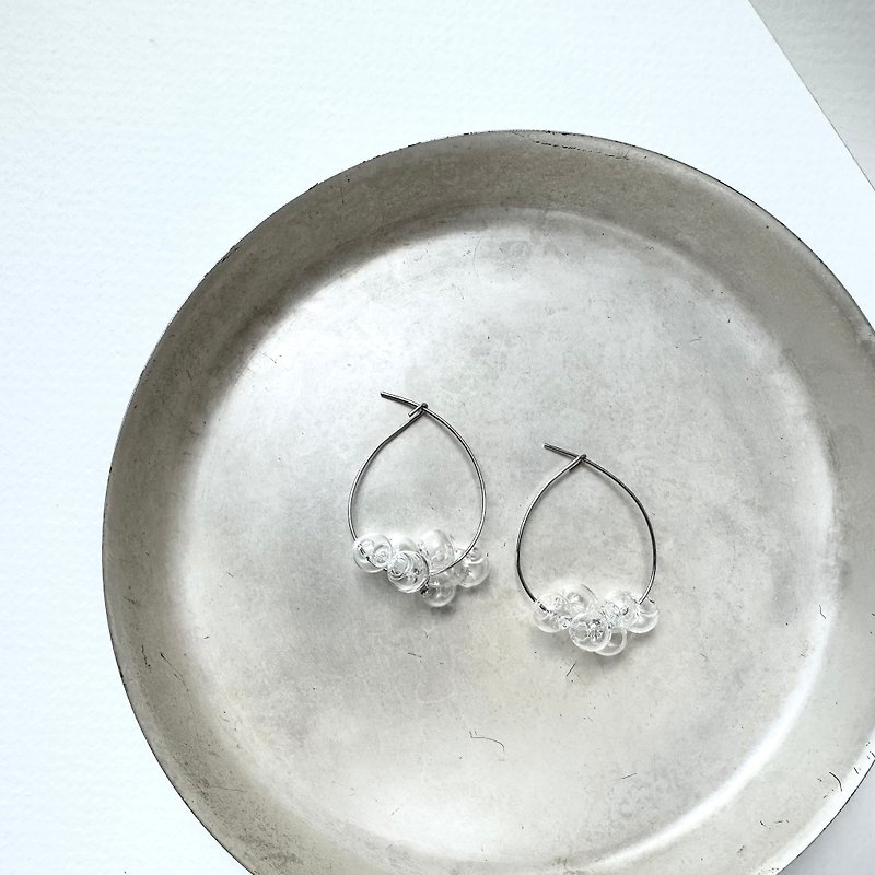 玻璃泡泡云朵水滴耳环 - 耳环/耳夹 - 玻璃 透明