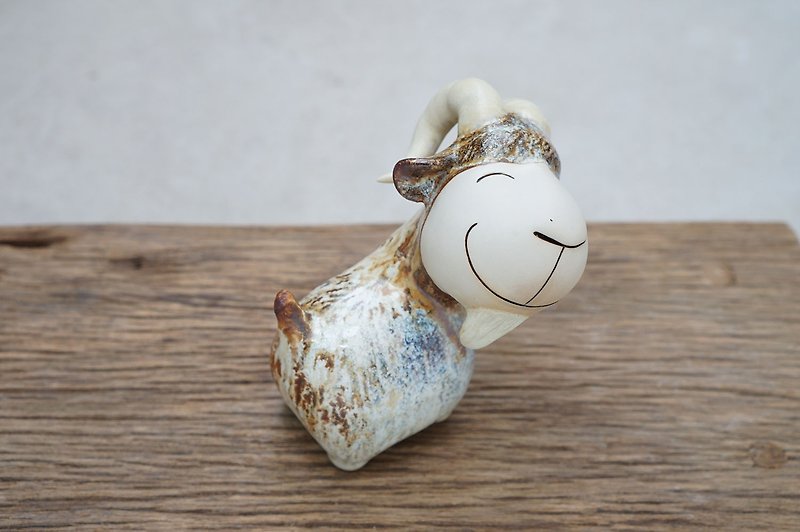 Goat, handmade ceramics, Smiling Goat - 摆饰 - 陶 咖啡色