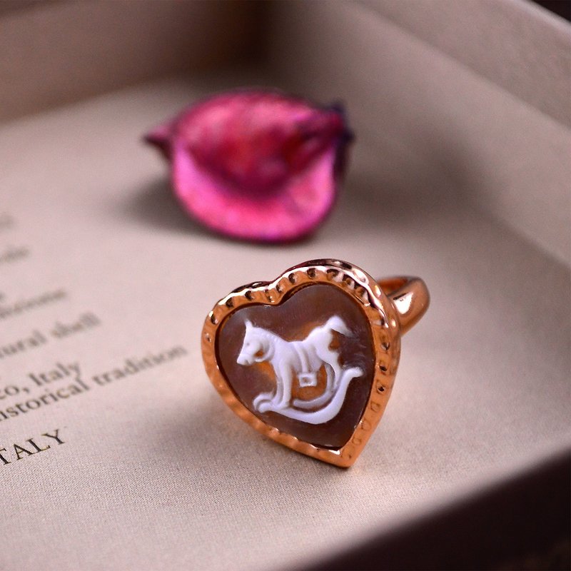 CAMEO 意大利手工贝雕轻珠宝-爱心型戒指-Diletta Collection-A20 - 戒指 - 其他金属 金色