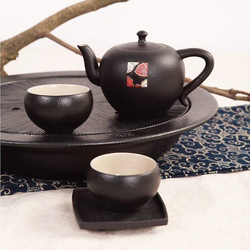 【陆宝LOHAS】刺绣自在品茗茶组/禅风刺绣茶礼 - 茶具/茶杯 - 陶 黑色