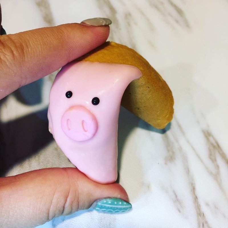 【小猪悄悄话】唯有小猪懂你的心 猪猪15入礼盒 - 手工饼干 - 新鲜食材 粉红色