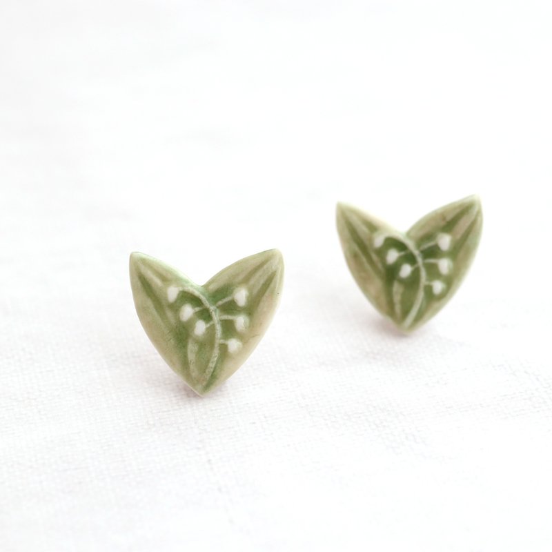 Lily of the valley earrings - 耳环/耳夹 - 瓷 绿色