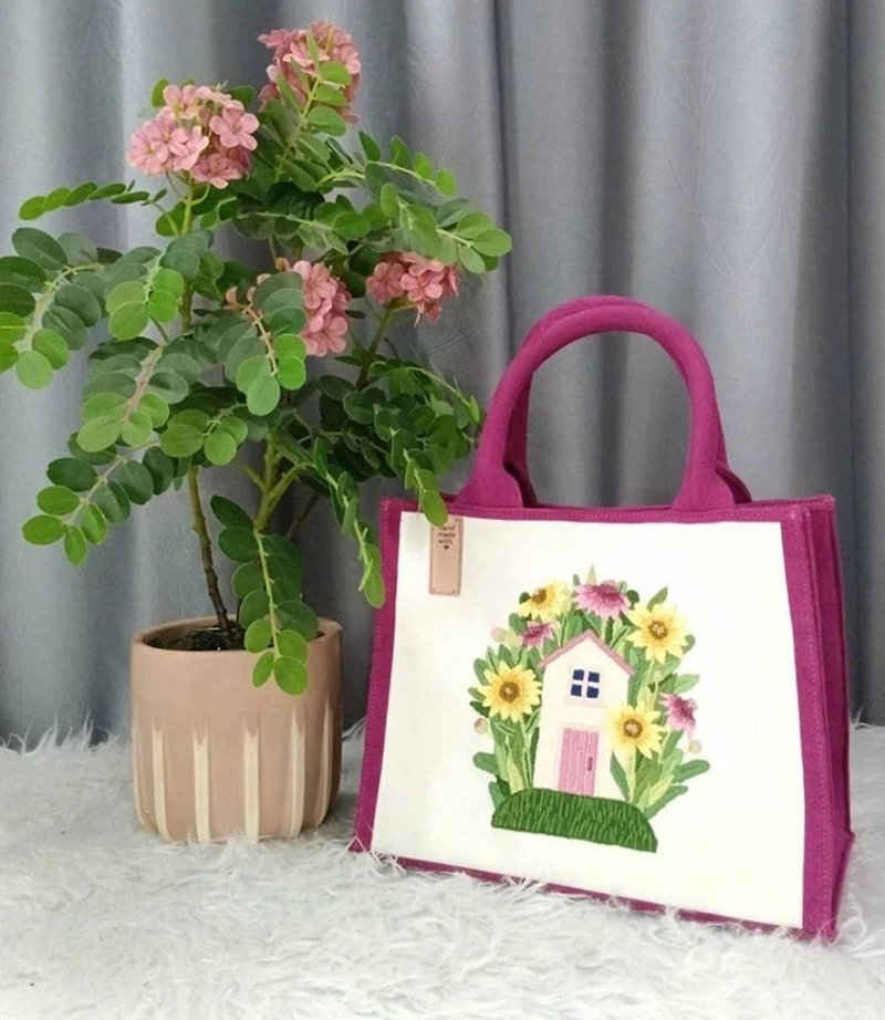 附钥匙圈的手工刺绣手包；可爱的家居刺绣艺术，Oyako handm - 手提包/手提袋 - 绣线 粉红色