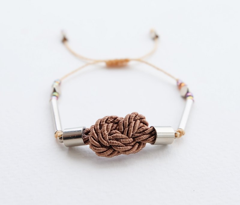 Infinity knot twisted rope in cinnamon brown adjustable bracelet - 手链/手环 - 聚酯纤维 咖啡色