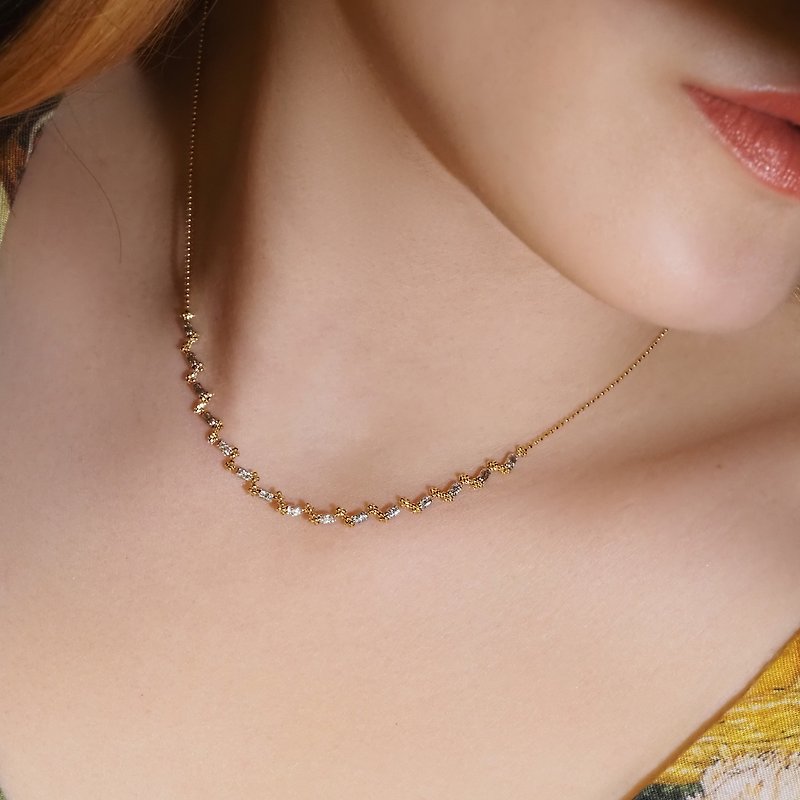 Golden Zigzag Necklace  | 日系雷射雕颈劲链 | 18K 黄金 - 项链 - 贵金属 金色