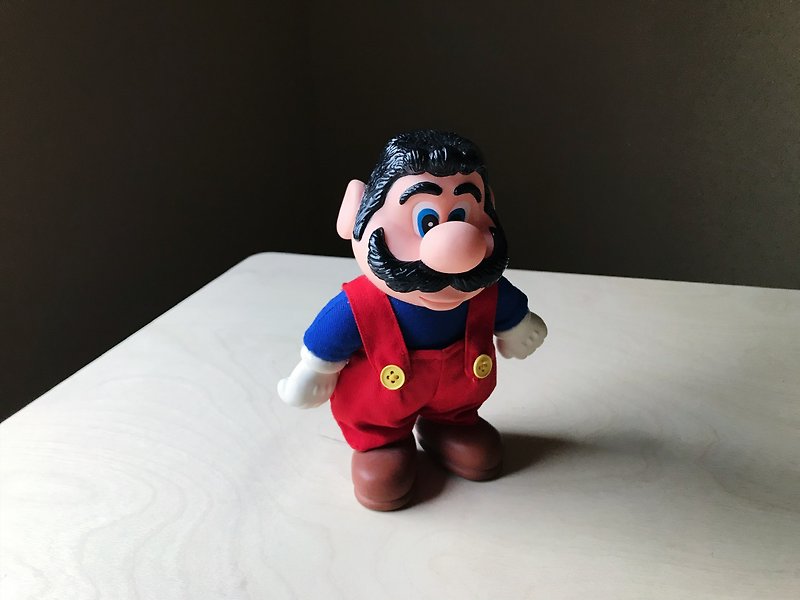 早期玛利欧公仔/ Super Mario - 玩偶/公仔 - 其他材质 红色