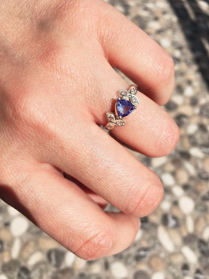 丹泉石 坦桑石 戒指 尼泊尔 手工制 925纯银 - 戒指 - 宝石 紫色