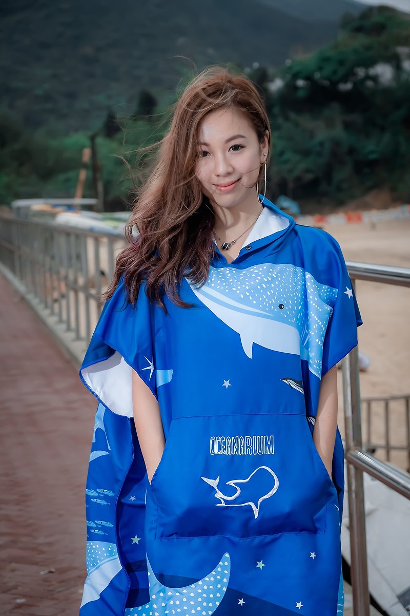 鲸鲨斗篷毛巾 - 女装运动衣 - 其他人造纤维 蓝色