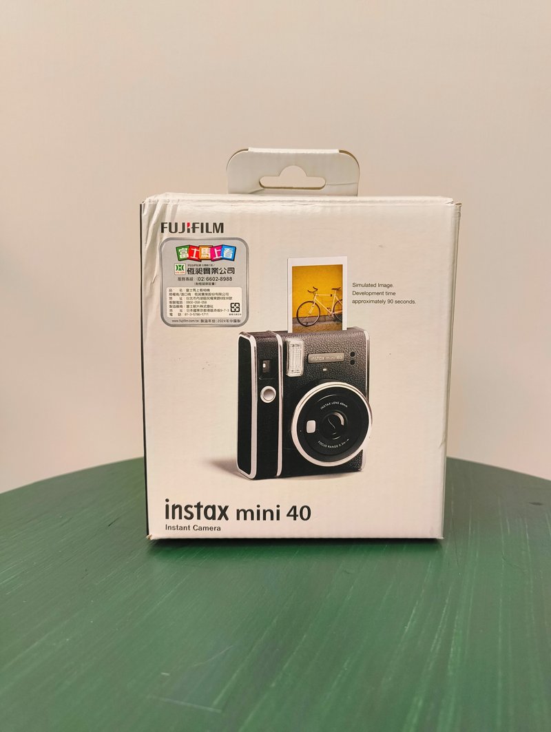 【拍立得】九成新 Fujifilm 富士 Instax mini 40 马上看相机 - 相机 - 塑料 黑色