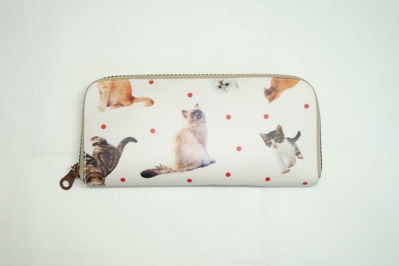 玩布手作。日本写真猫咪 防水布 长夹 皮夹 钱包 - 皮夹/钱包 - 防水材质 白色