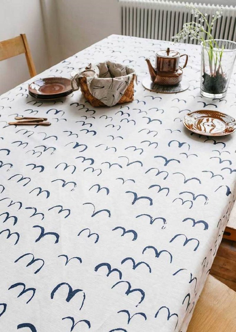 北欧设计师款 – 海鸥桌巾( 147x250cm) BIRD TABLECLOTH - 餐垫/桌巾 - 棉．麻 白色