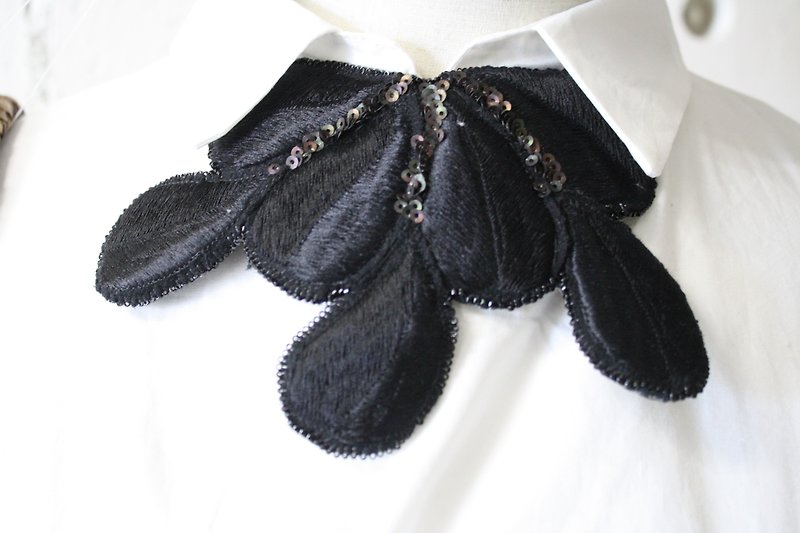 刺繍　ネックレス　　Embroidery Necklace - 项链 - 绣线 黑色