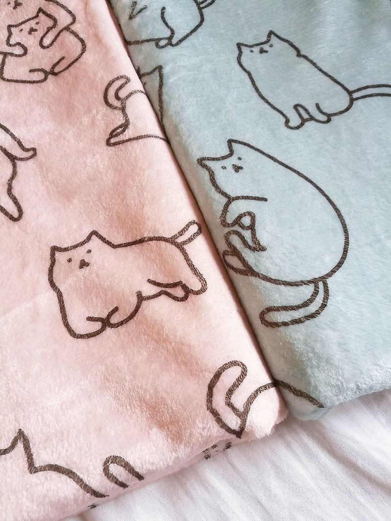 猫系列-法兰绒淡定猫冷气毯/宠物毯-共两色 (单件) - 被子/毛毯 - 棉．麻 多色