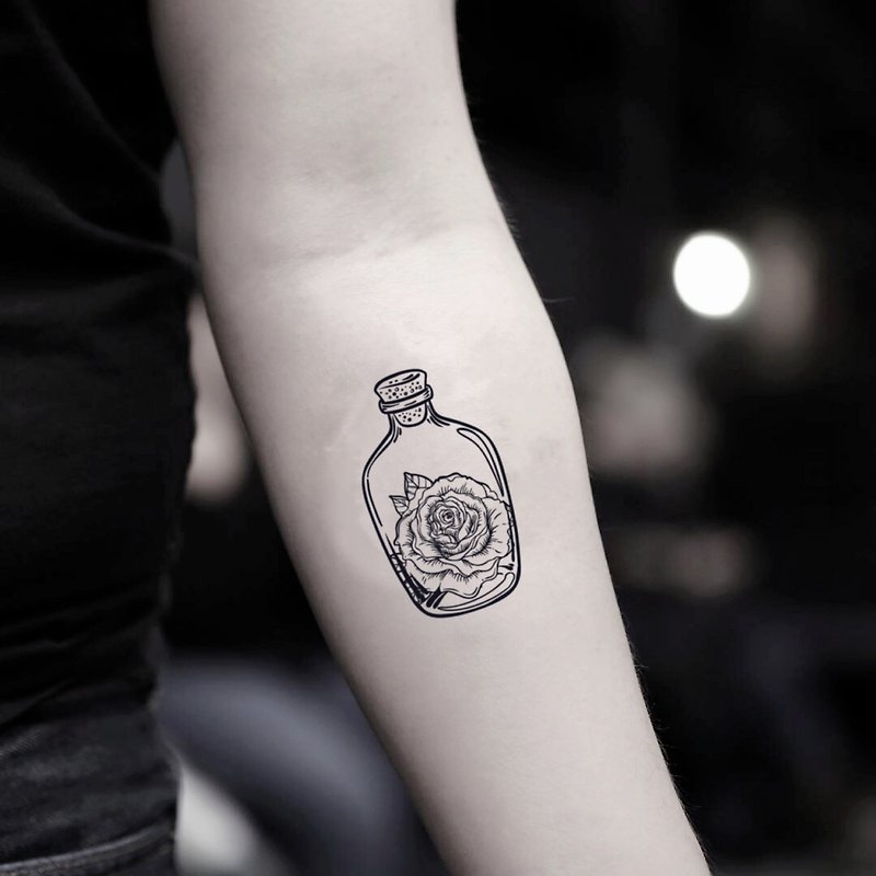 OhMyTat 玫瑰瓶 Rose Bottle 刺青图案纹身贴纸 (2 张) - 纹身贴 - 纸 黑色