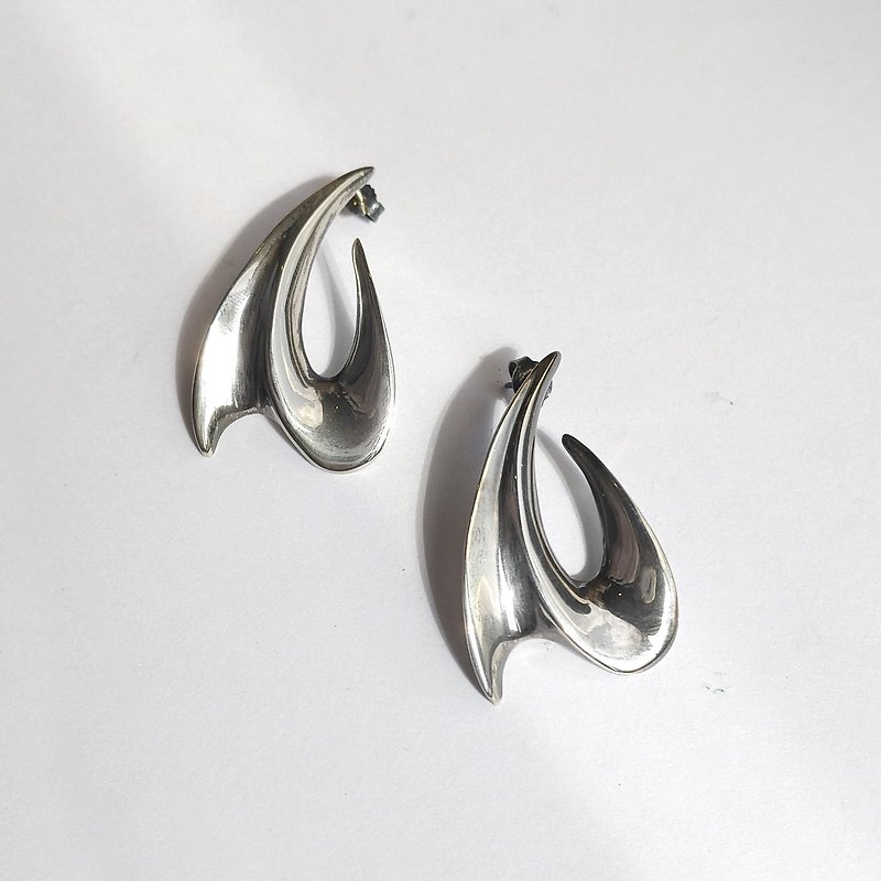日本 YAMACO  纯银爱心造型耳环 | 日本 925银  GEM系列 - 耳环/耳夹 - 纯银 银色