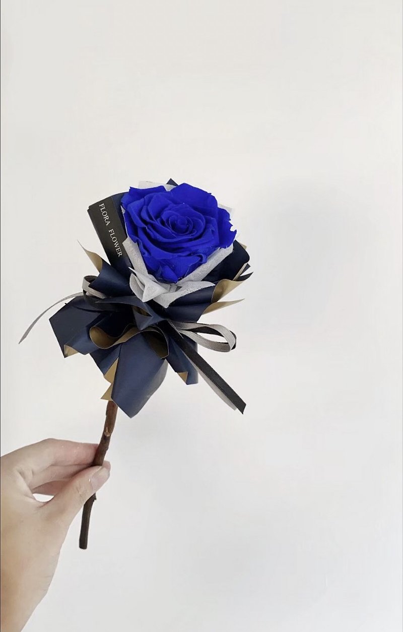 Flora Flower永生单支玫瑰-金属蓝 - 干燥花/捧花 - 植物．花 蓝色
