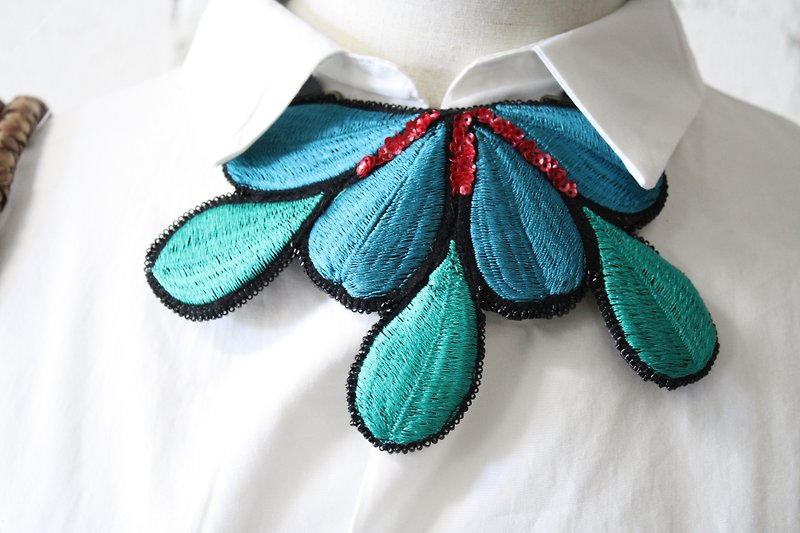 刺繍　ネックレス　　Embroidery Necklace - 项链 - 绣线 多色