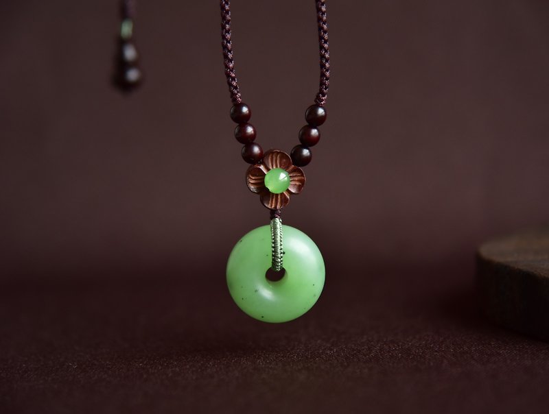 【扣平安】天然和田玉碧玉乌兰海苹果绿古典寓意平安扣项链 - 项链 - 玉石 绿色