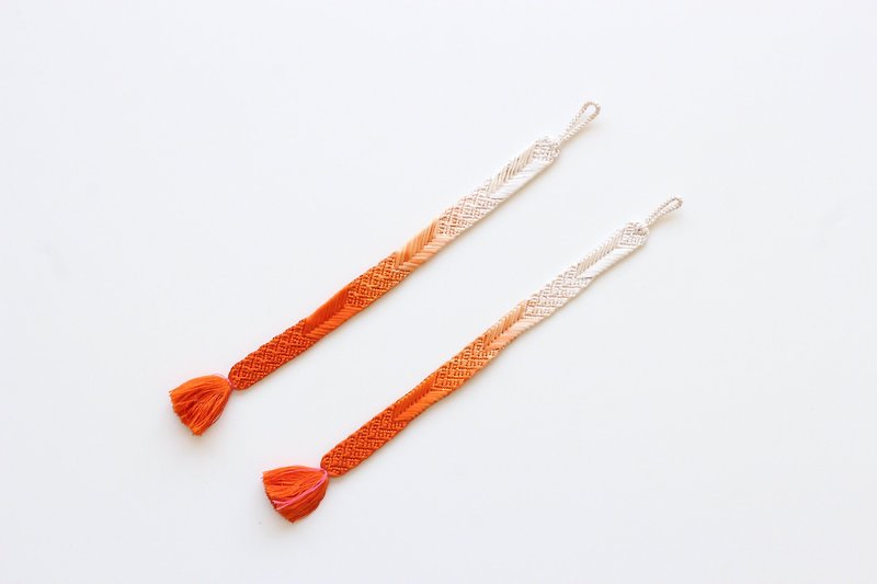 orange ombre haori himo, EXCELLENT VINTAGE, keychain /3974 - 编织/刺绣/羊毛毡/裁缝 - 丝．绢 橘色
