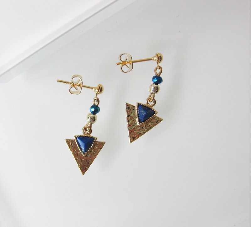宝石蓝 三角垂挂耳环．神秘的女孩 - 耳环/耳夹 - 宝石 蓝色